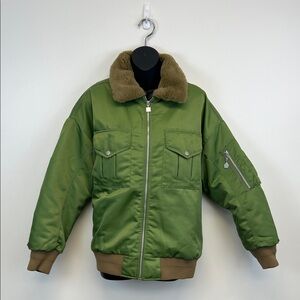 Air Jordan Olive Green Oversized Winter Coat Size Small but is very oversized